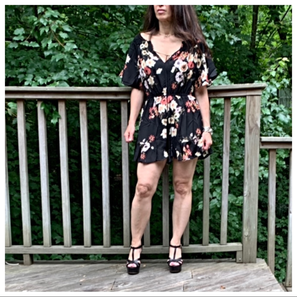 Floral romper - Picture 3 of 7